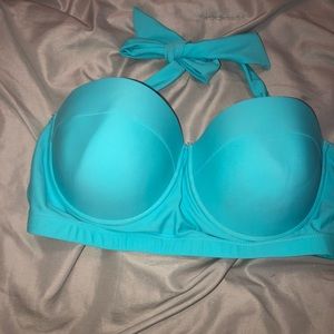 🎾 Blue bikini top